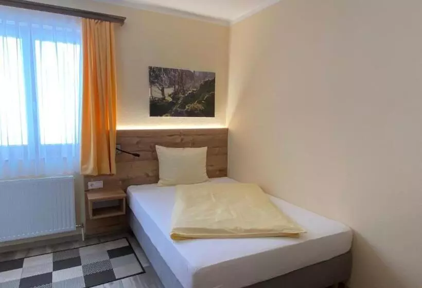 Retkeilymaja Alpengasthof Grobbauer