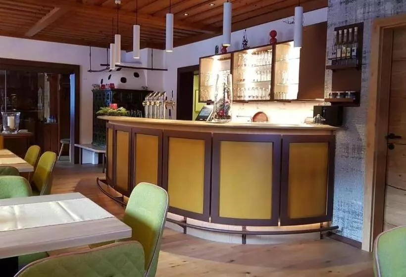 Retkeilymaja Alpengasthof Grobbauer