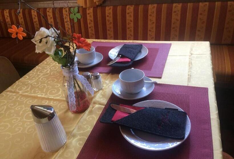 호스텔 Alpengasthof Grobbauer