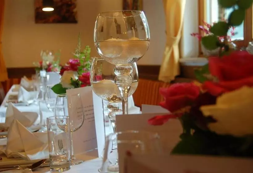 Retkeilymaja Alpengasthof Grobbauer