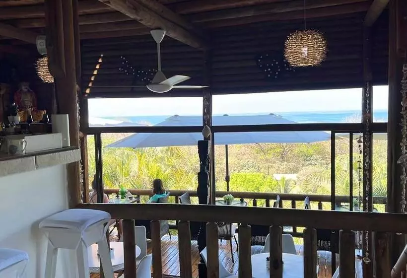 Horizon Hotel & Yoga Center