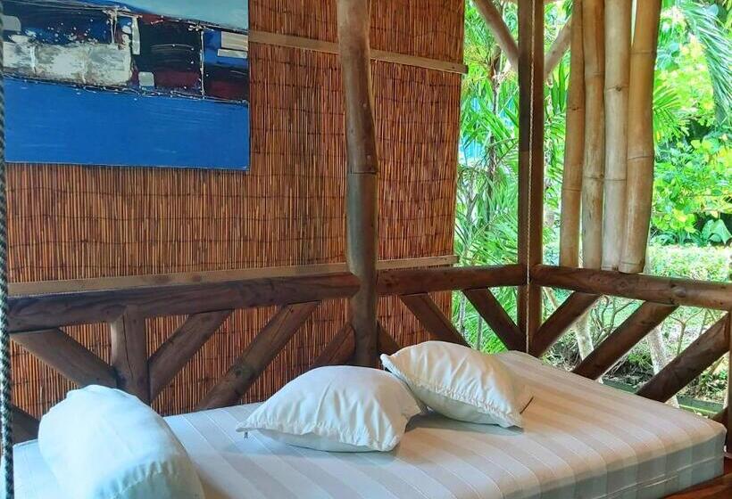 Horizon Hotel & Yoga Center