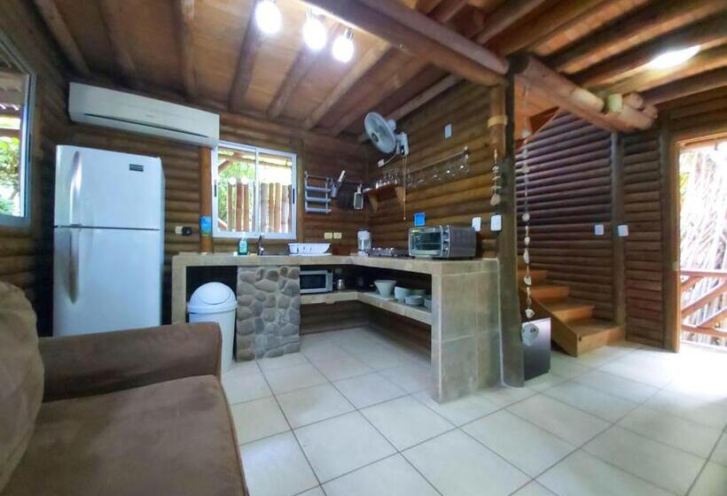 Horizon Hotel & Yoga Center