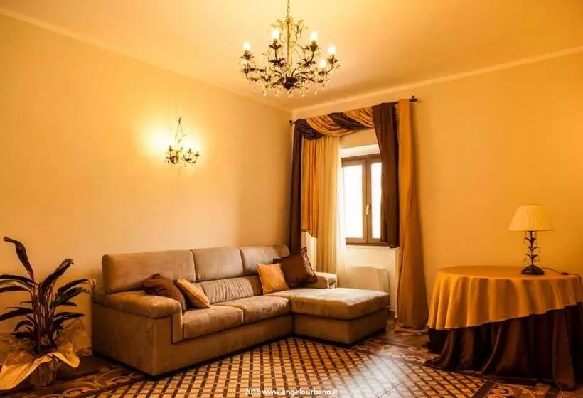 هتل Il Casale Della Regina