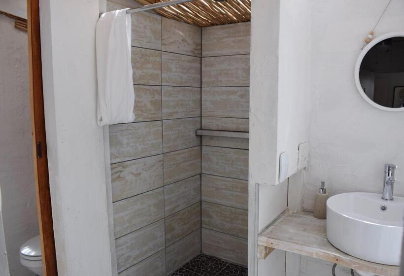 پانسیون The Green Palm Cottage