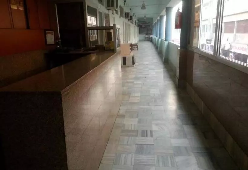 ユースホステル Dharamlok