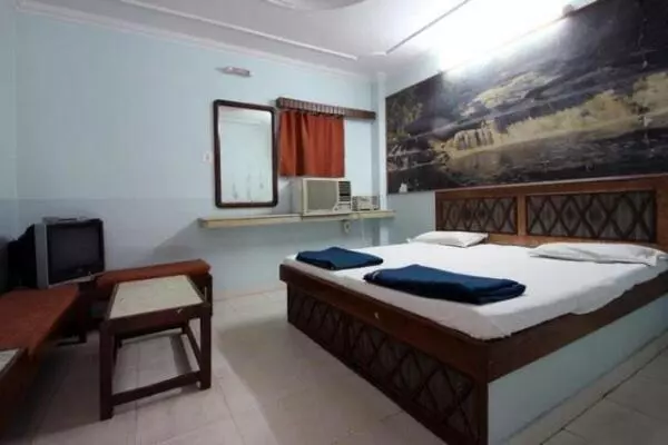 ユースホステル Dharamlok