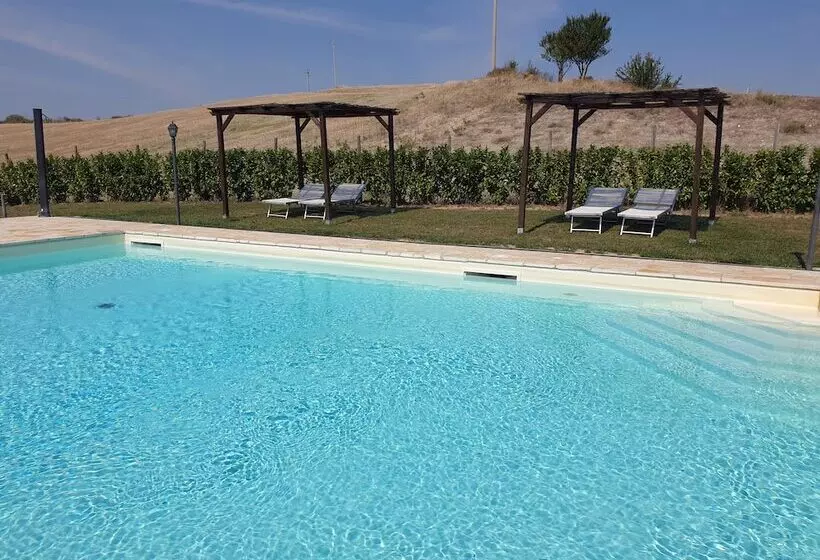 ホテル Podere Torricella