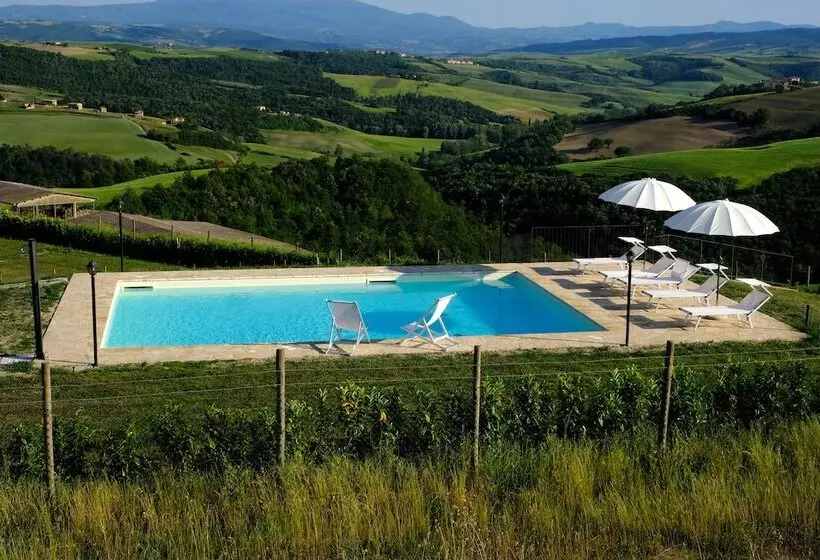 ホテル Podere Torricella