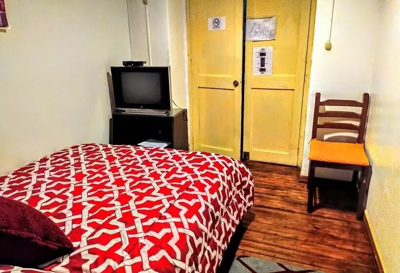 Majatalo Hostal Latitud Ecuem