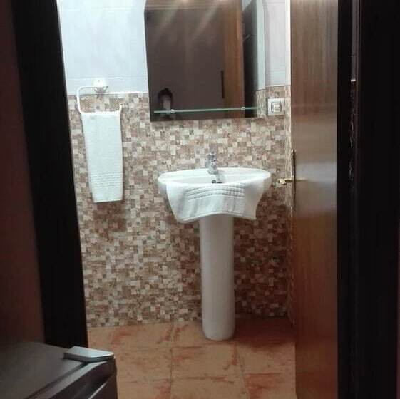 بنسيون Hostal Rocio