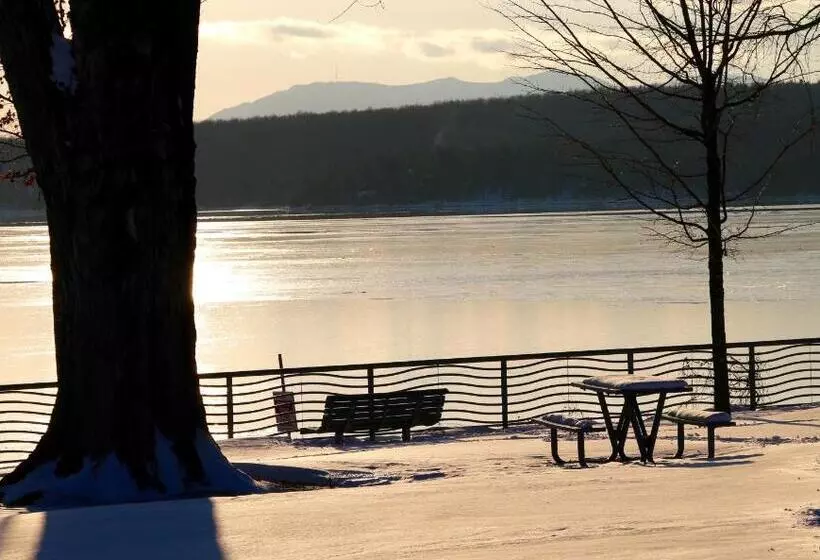 Majatalo Maison Du Lac