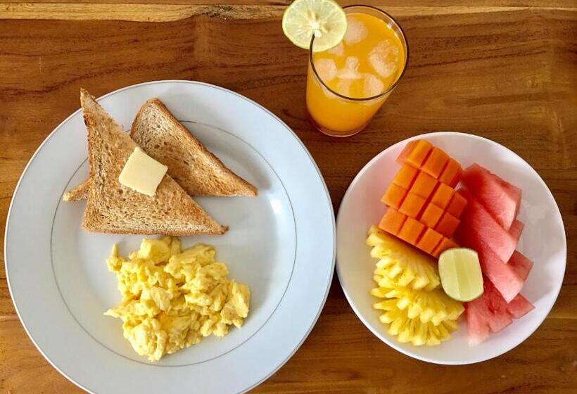 پانسیون Gangga Guest House