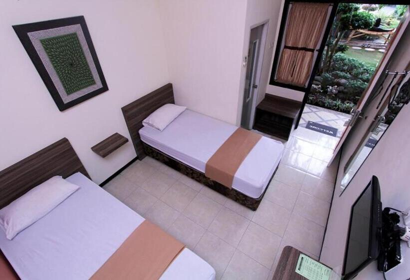 Pensione Guest House Rumah Wahidin Syariah