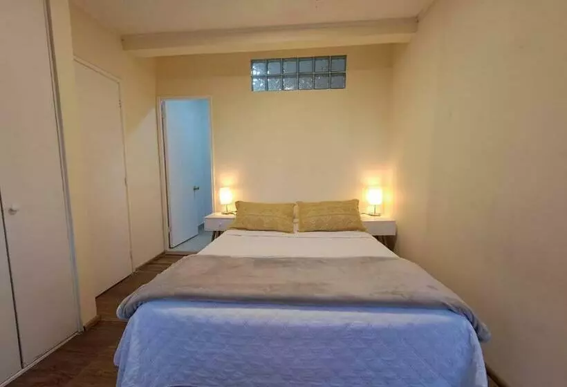 ペンション Hostal My House