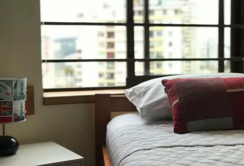 ペンション Hostal My House