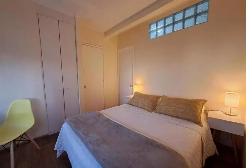 ペンション Hostal My House