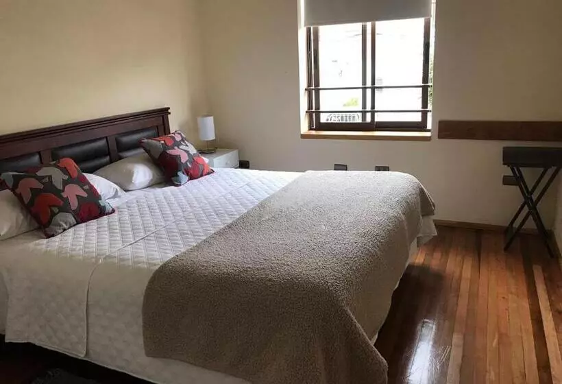ペンション Hostal My House