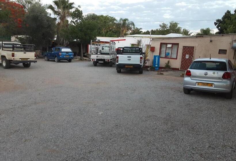 Pensionat Kai Oms Backpackers Lodge