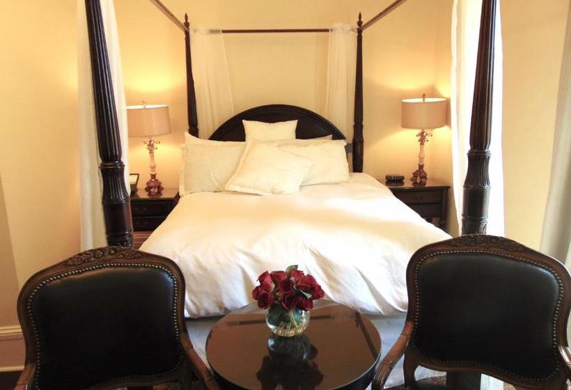 بنسيون The Rendell Shea Manor