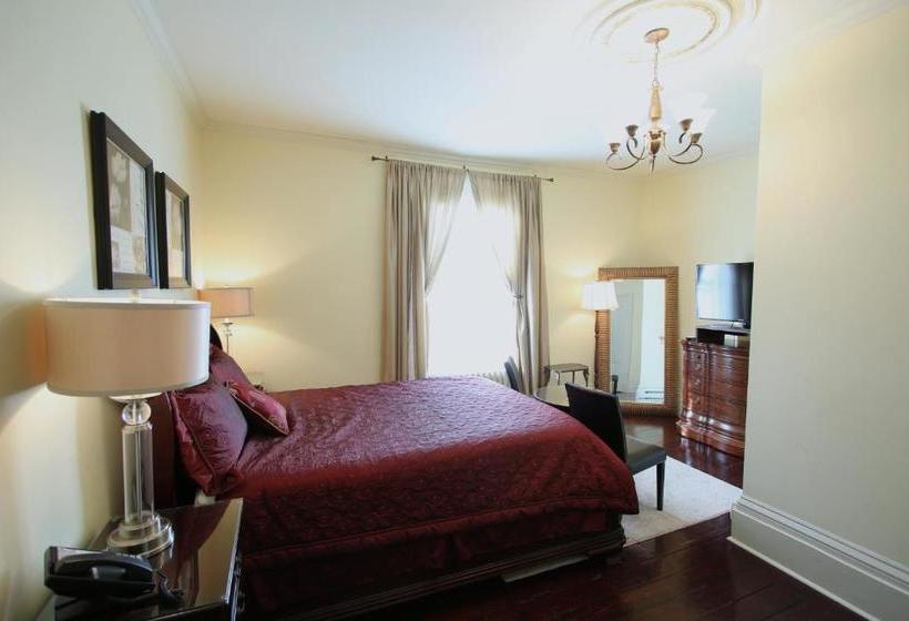 بنسيون The Rendell Shea Manor