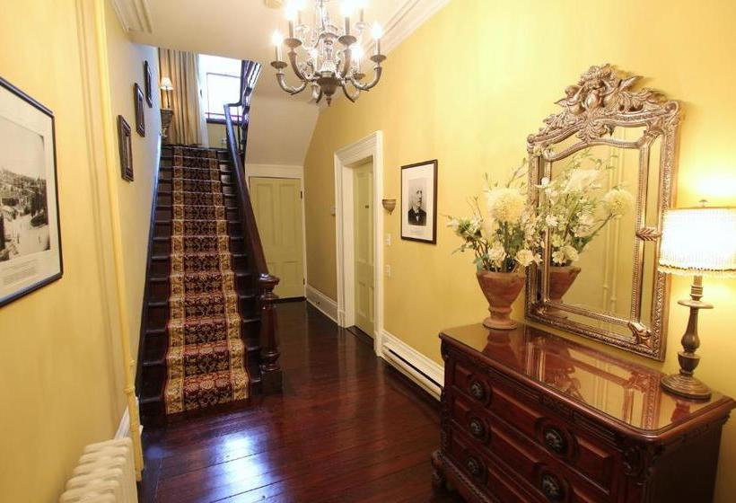 بنسيون The Rendell Shea Manor