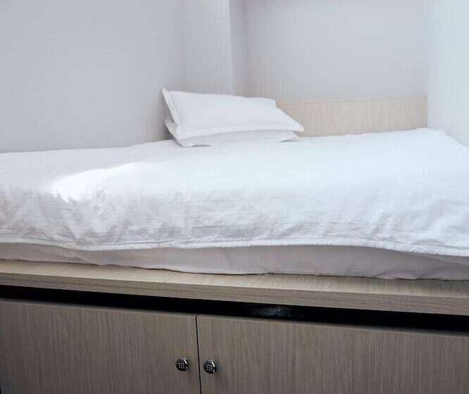 هتل کپسول Kapsula