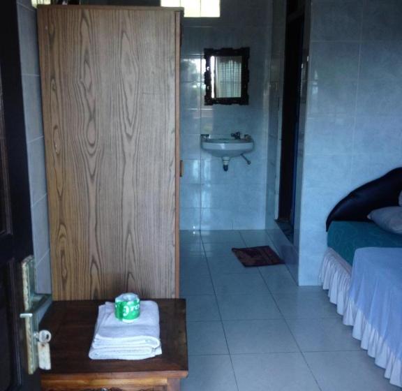 פנסיון Made Homestay