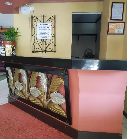 Hostel Saltimboca Tourist Inn