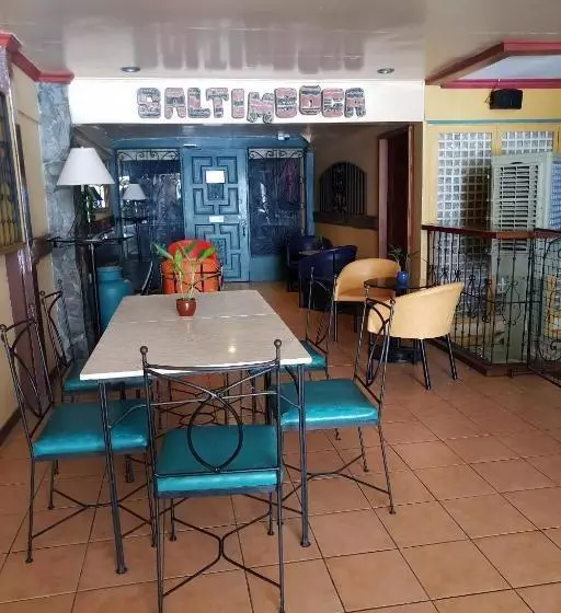 Hostel Saltimboca Tourist Inn