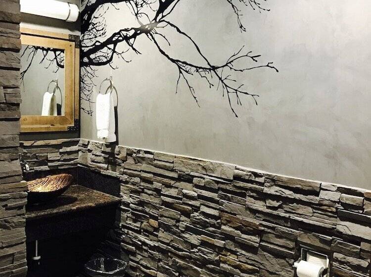 فندق على الطريق Royala Inn