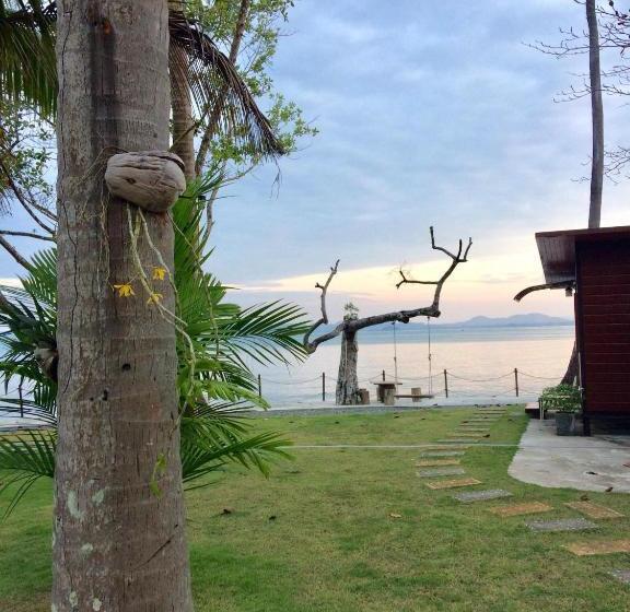 پانسیون Somphoch Garden