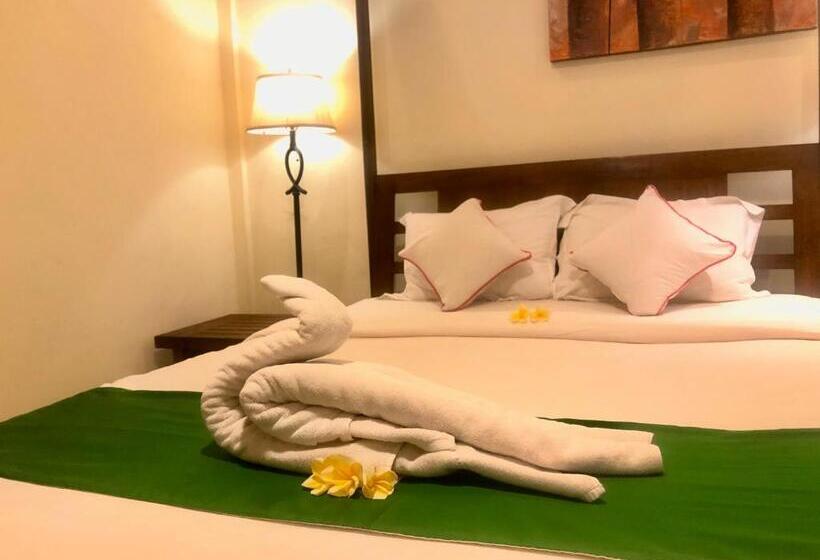 旅馆 Graha Madesimon