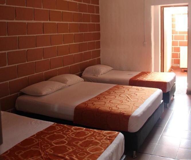 هتل Caseron Del Parque