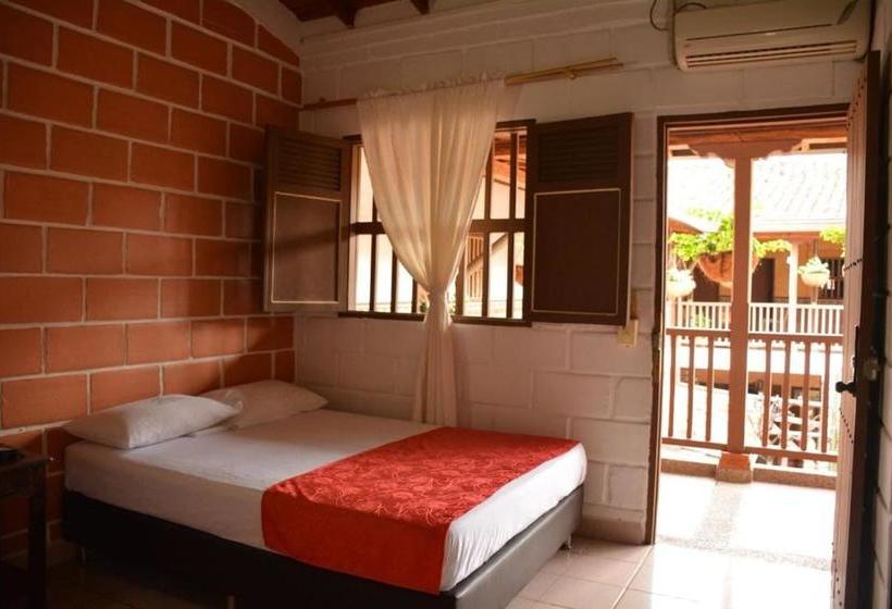 هتل Caseron Del Parque