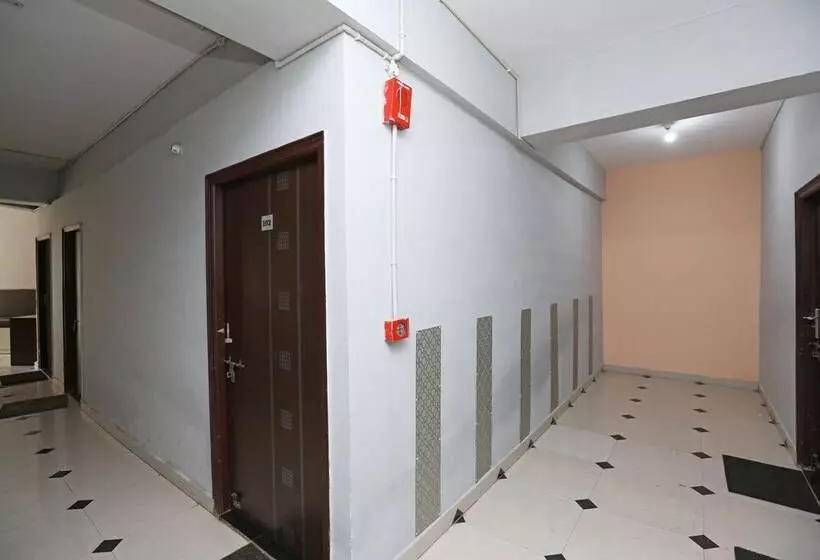Hotelli Oyo 15658 Maheshwaram Guesthouse