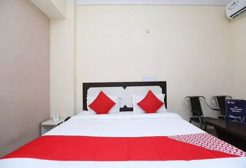 Hotelli Oyo 15658 Maheshwaram Guesthouse