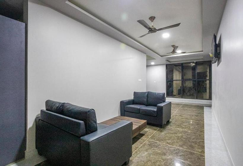 Hotel Collection O 30599  Blue Spring