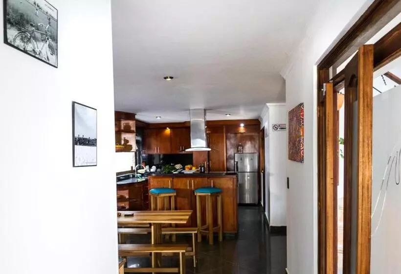 Majatalo Nibiru Hostel
