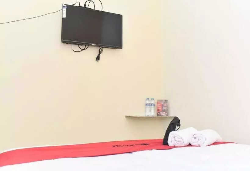 Majatalo Reddoorz Syariah Near Exit Tol Waru