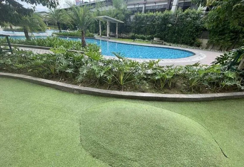 La Mari Staycation At Prisma Residences