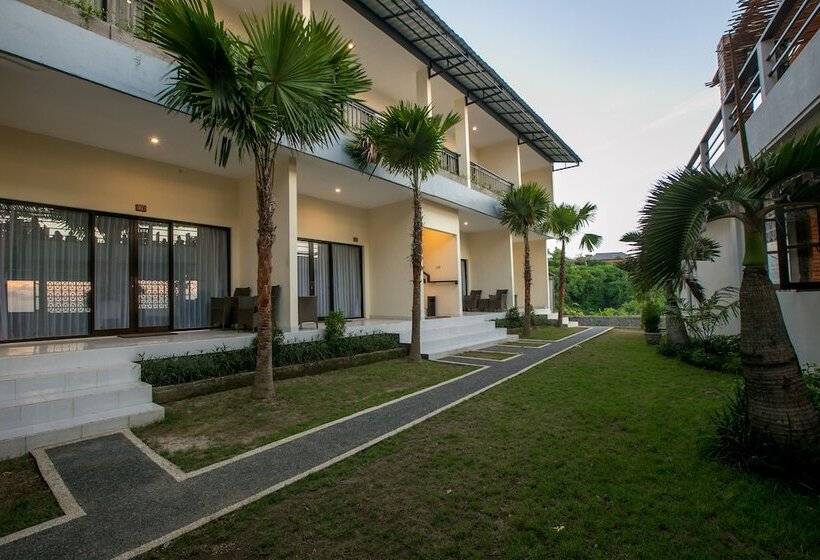 בית מלון כפרי Labomie Uluwatu