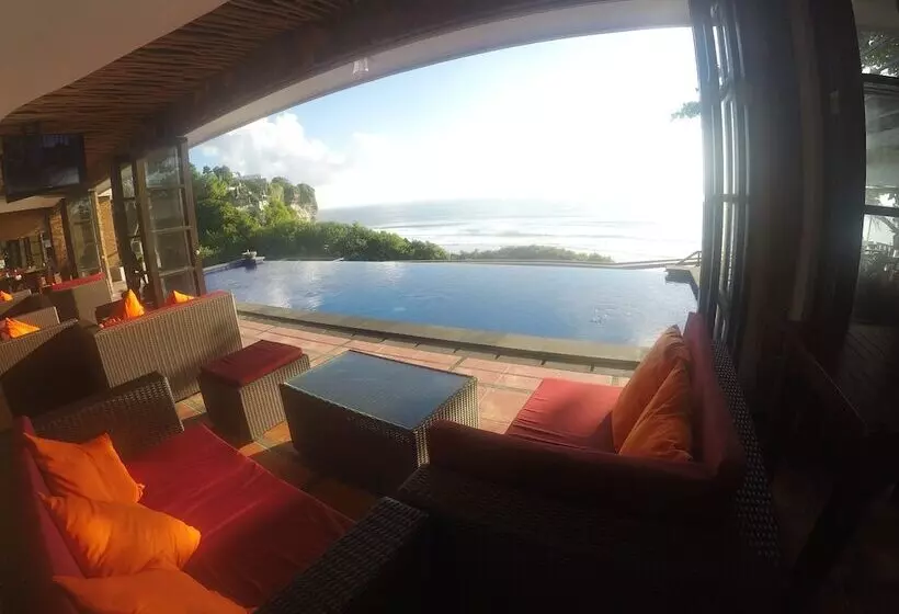 Hotelli Labomie Uluwatu