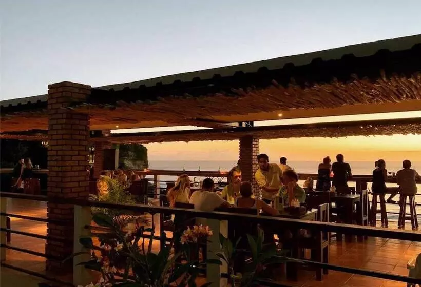 Hotelli Labomie Uluwatu