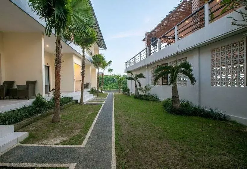 Hotelli Labomie Uluwatu