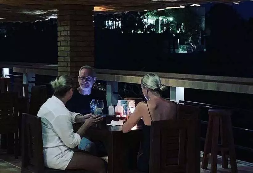 Hotelli Labomie Uluwatu