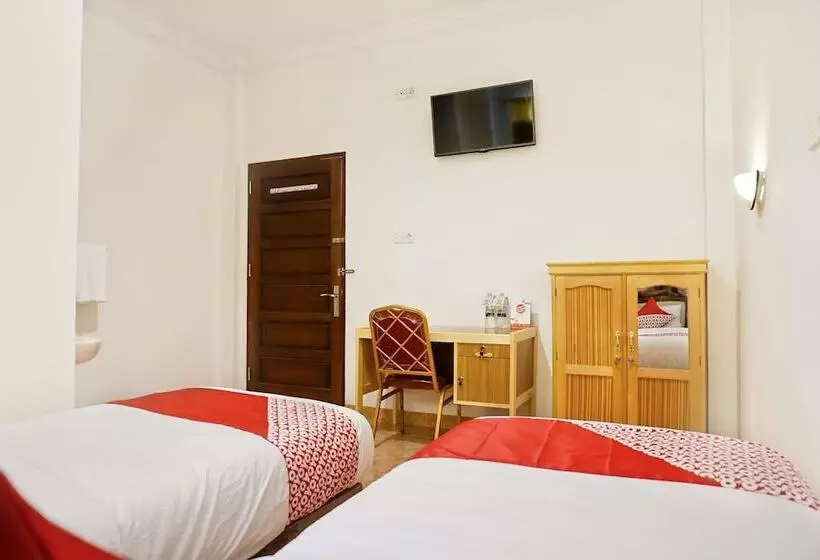 ホテル Oyo 694 Khasanah Residence