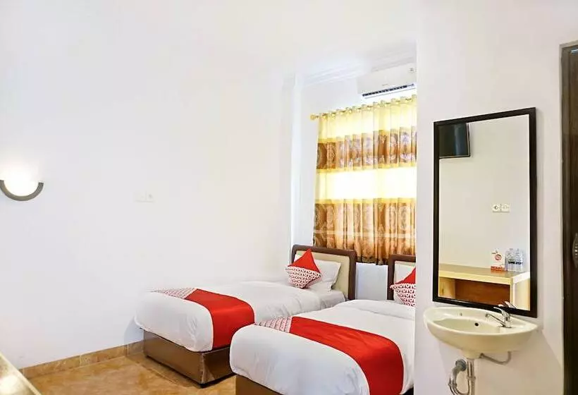 ホテル Oyo 694 Khasanah Residence