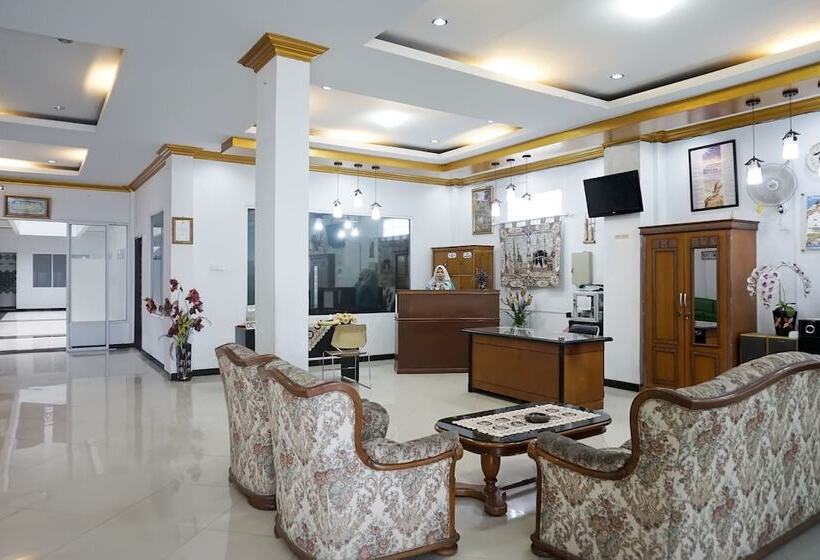 호텔 Oyo 694 Khasanah Residence