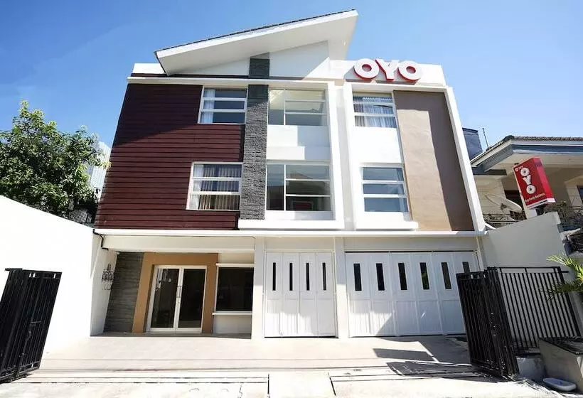 ホテル Urbanview Erga Family Residence Syariah Surabaya By Reddoorz
